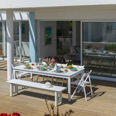 Oceania Villa *