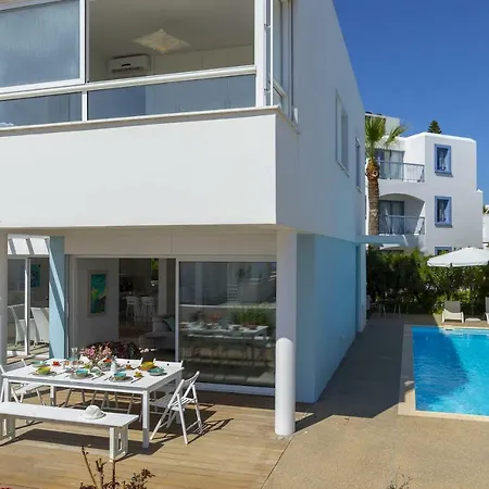 Oceania Villa